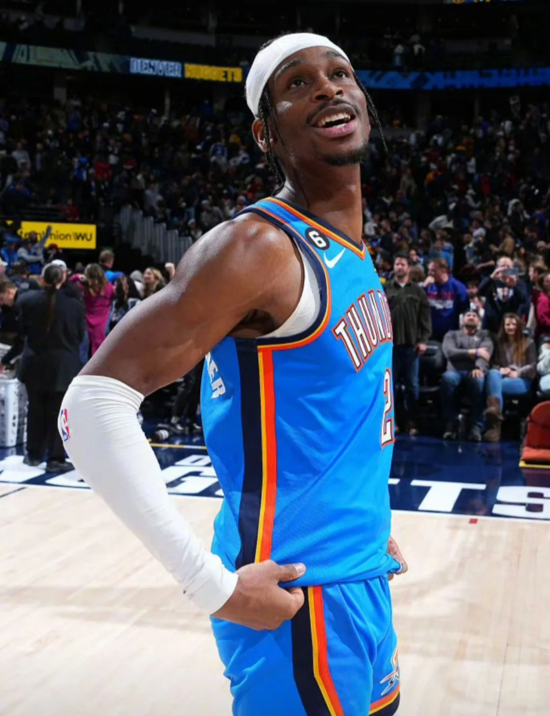 关于加时末段体能课后，俄克拉荷马雷霆调整名单备战足总杯，气氛紧张，心理建设被强调的信息