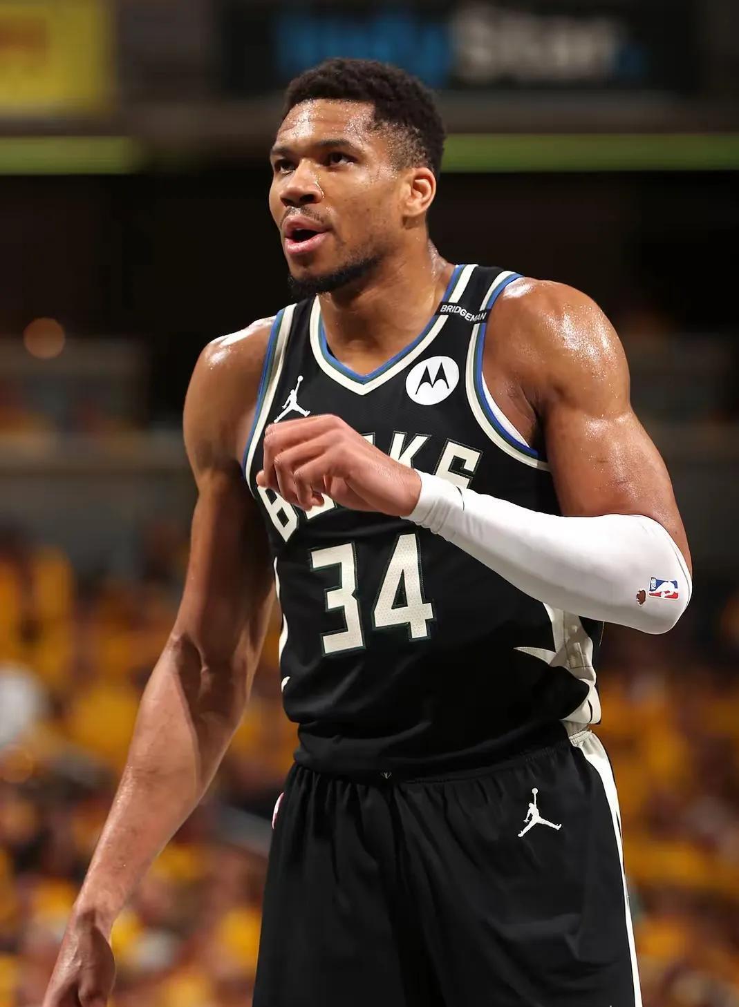 字母哥爆冷击败西班牙队,高光表现引爆全场!的简单介绍 字母哥爆冷击败西班牙队,高光表现引爆全场!的简单介绍