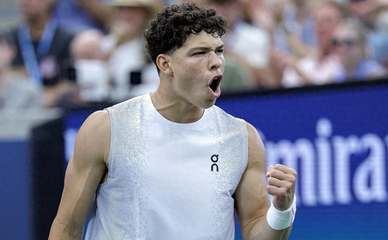 穆雷爆冷击败加拿大队,比分优势明显引爆全场!的简单介绍 穆雷爆冷击败加拿大队,比分优势明显引爆全场!的简单介绍